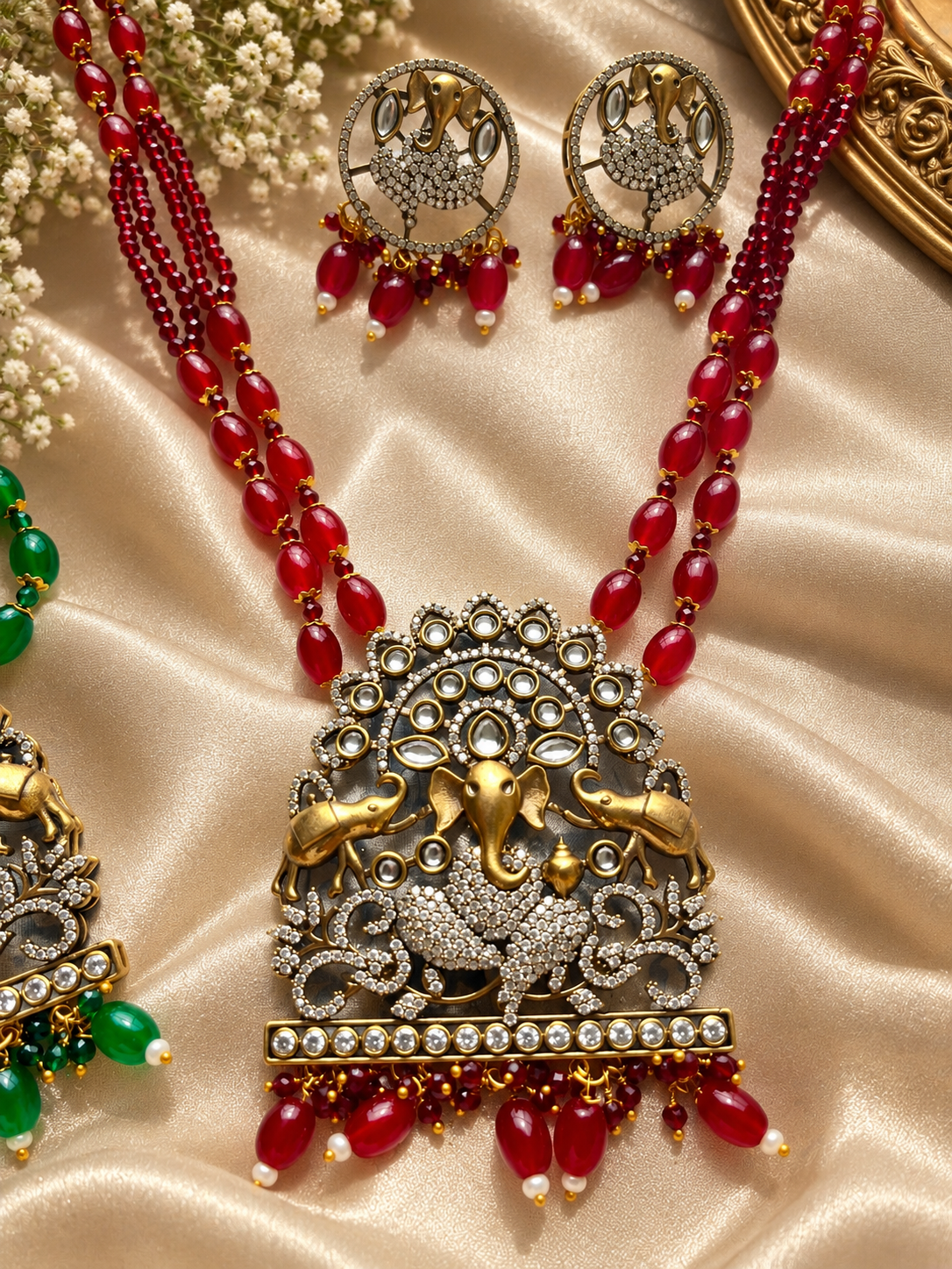 Vinayak Red Set