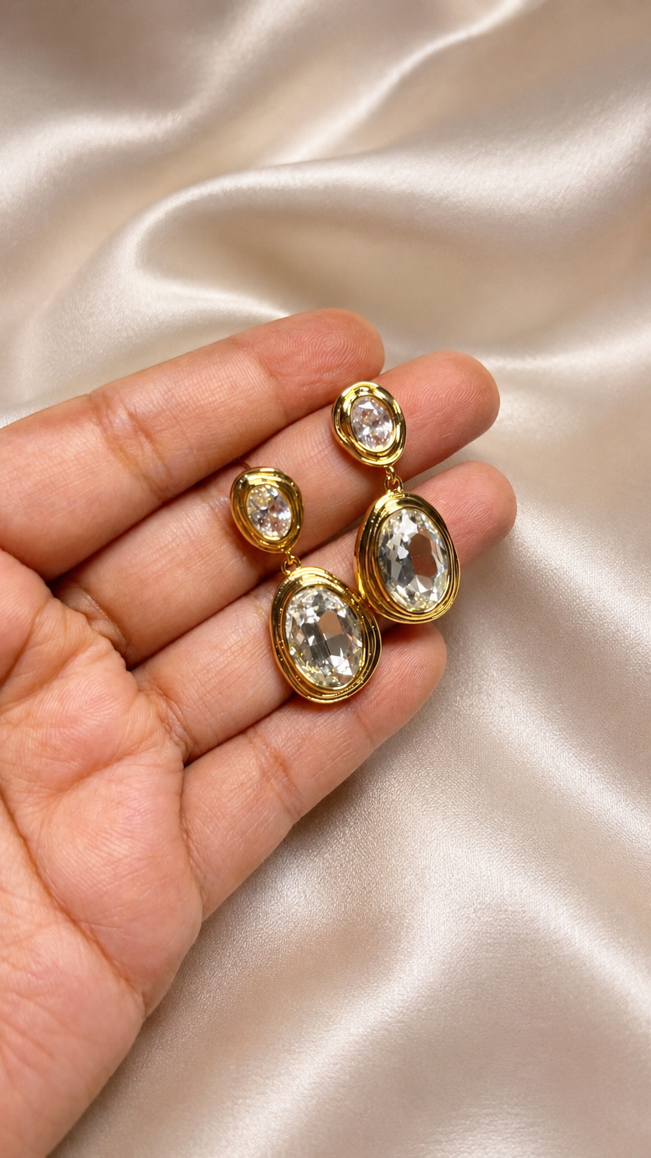 Bridgerton Earrings - Elegant Crystal Detail